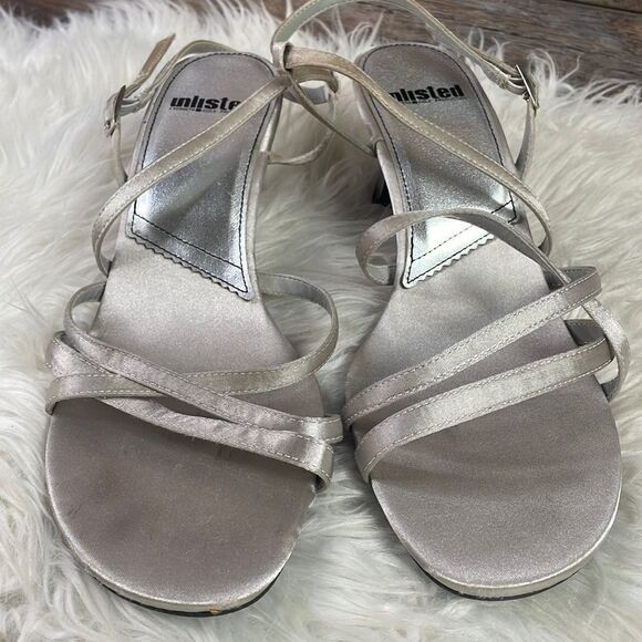 UNLISTED by KENNETH COLE Jessica U49486 Ankle Strap Womens Sandal Heels, SZ 7.5 - Picture 3 of 9